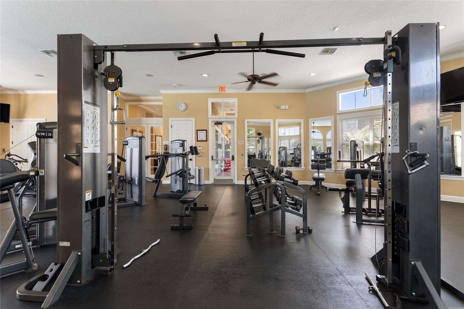 LAKESIDE AT LAKES OF WINDERMERE CONDO PH 1 - Residential