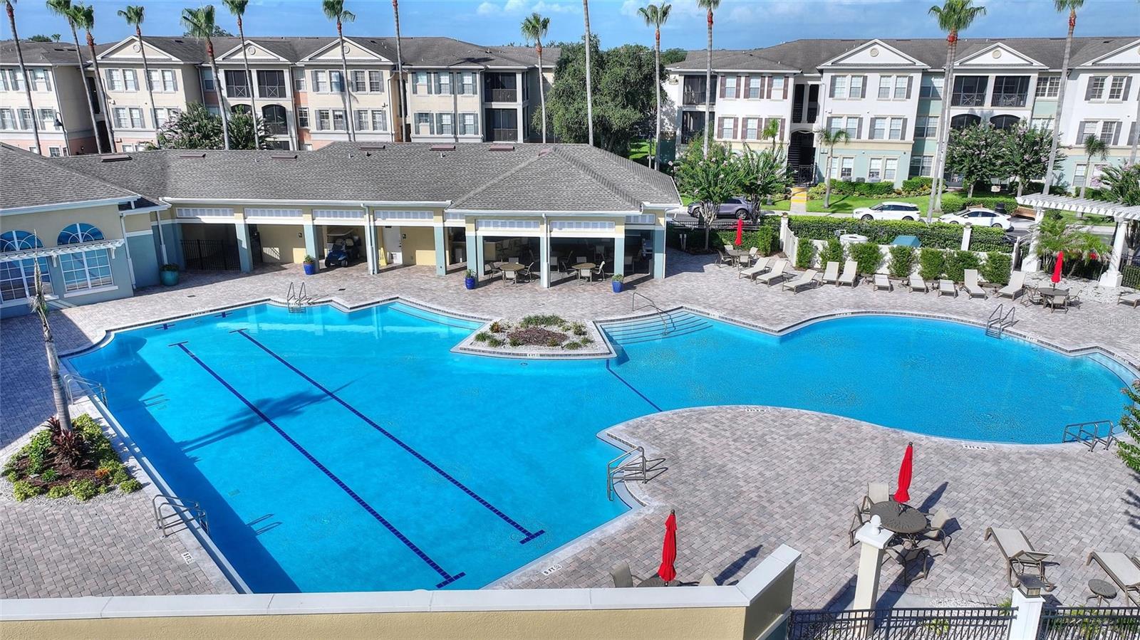 LAKESIDE AT LAKES OF WINDERMERE CONDO PH 1 - Residential