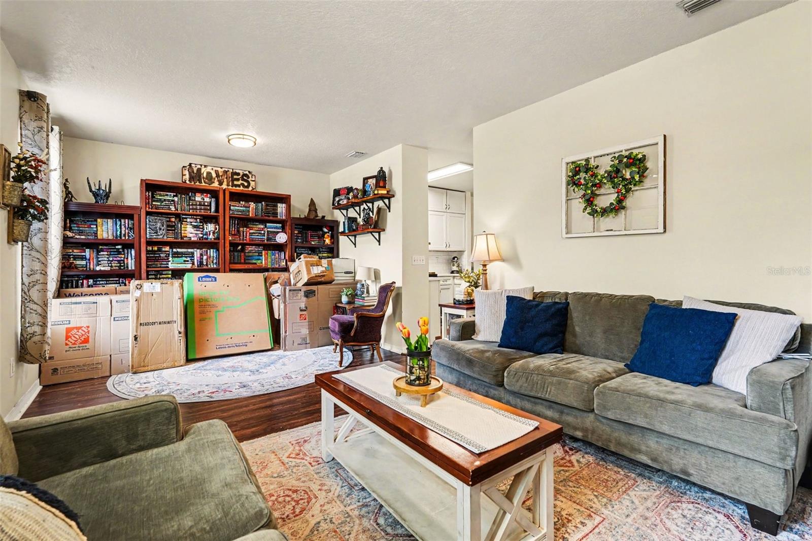 MEADOW POINTE - Residential
