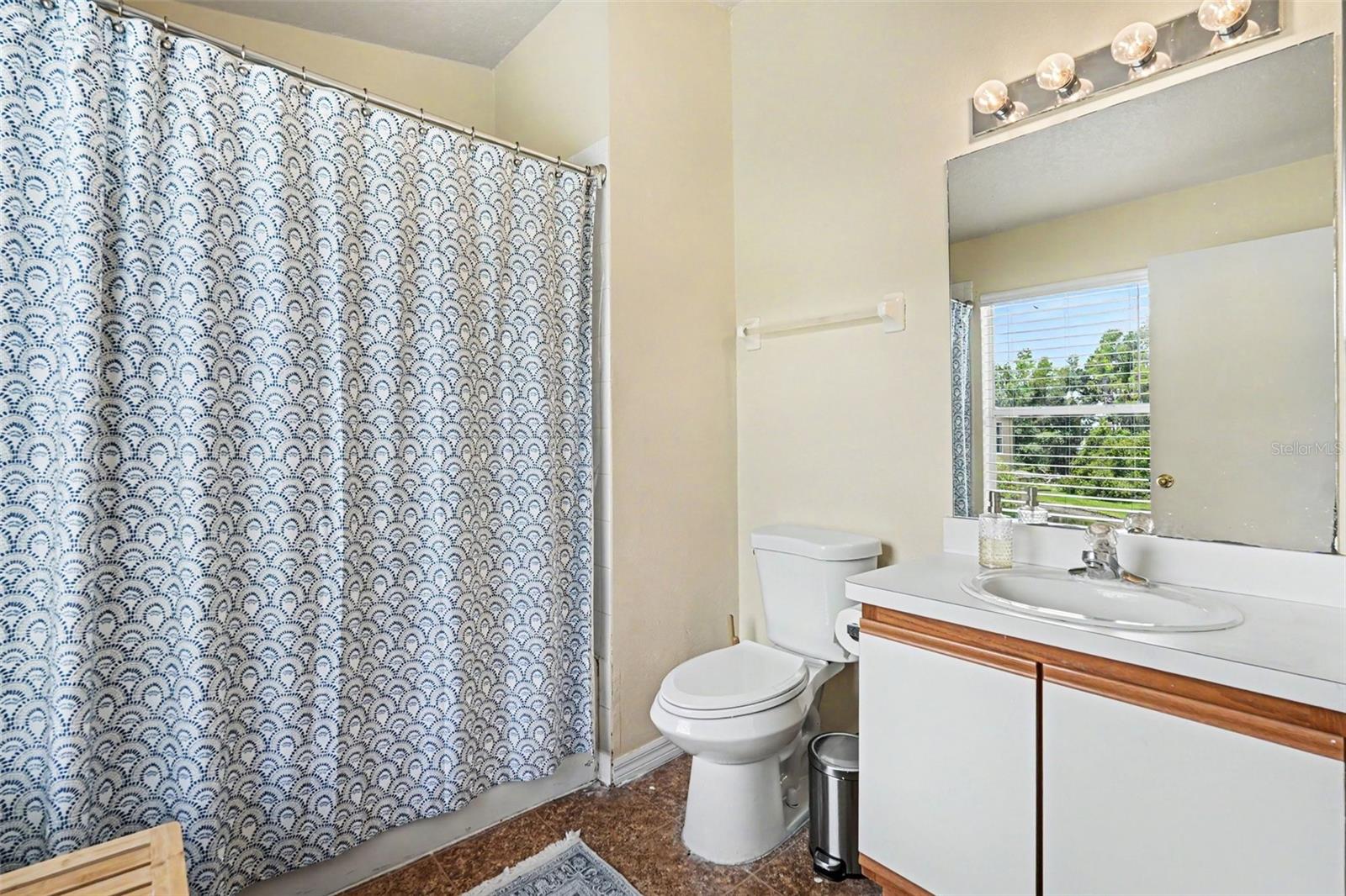 MEADOW POINTE - Residential