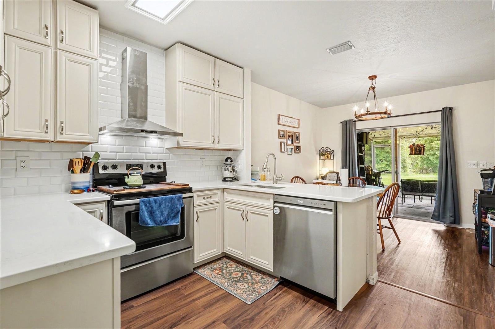MEADOW POINTE - Residential
