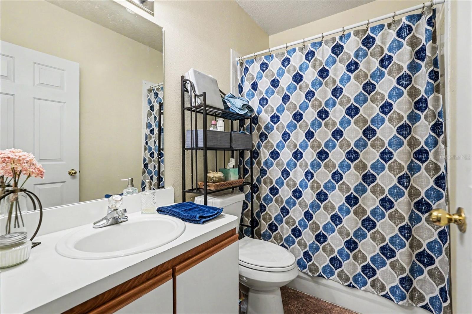 MEADOW POINTE - Residential