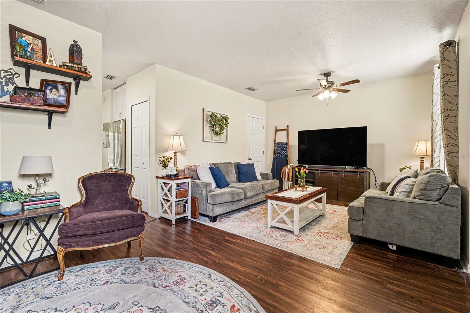 MEADOW POINTE - Residential