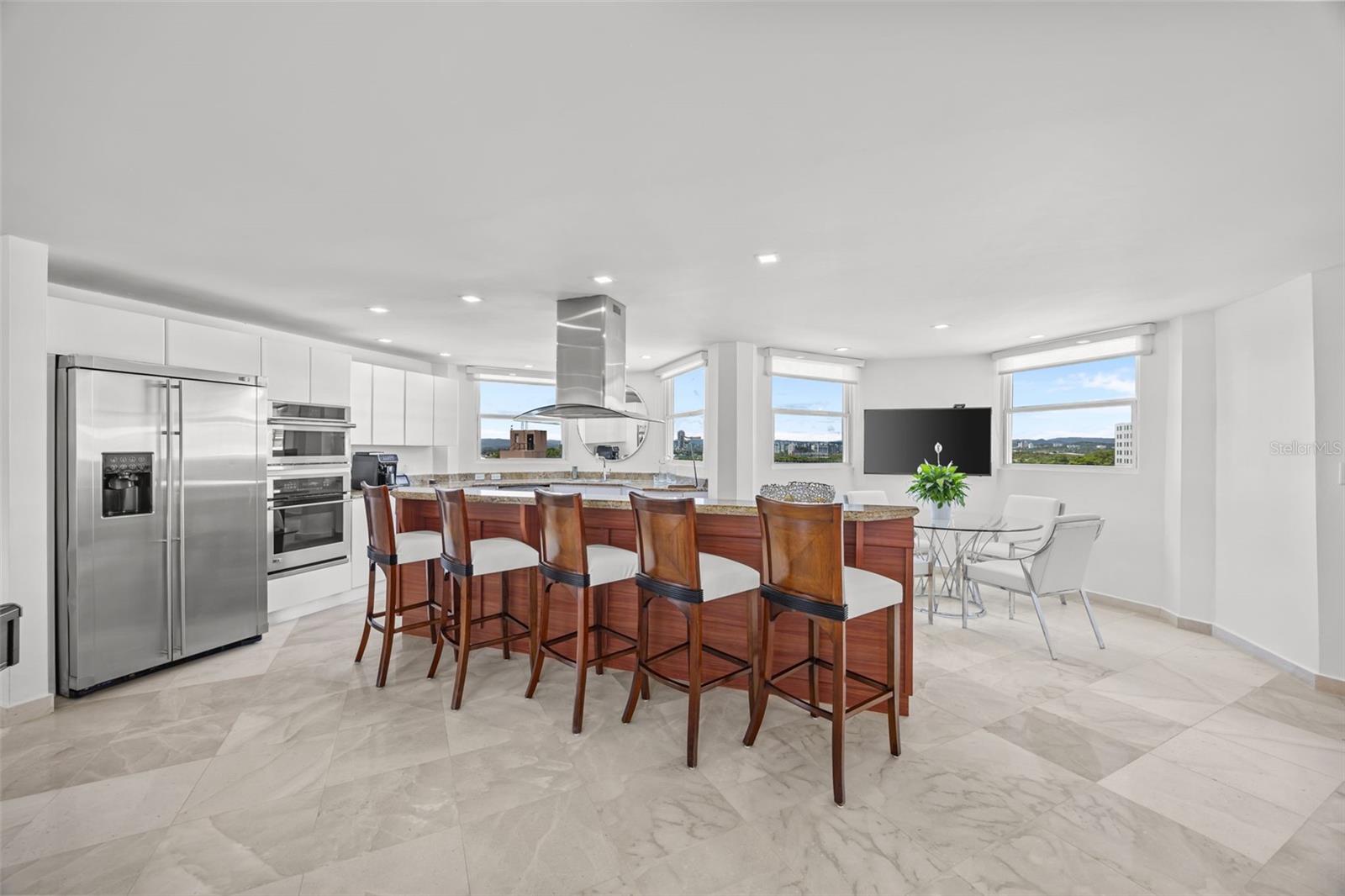 ISLA VERDE - Residential