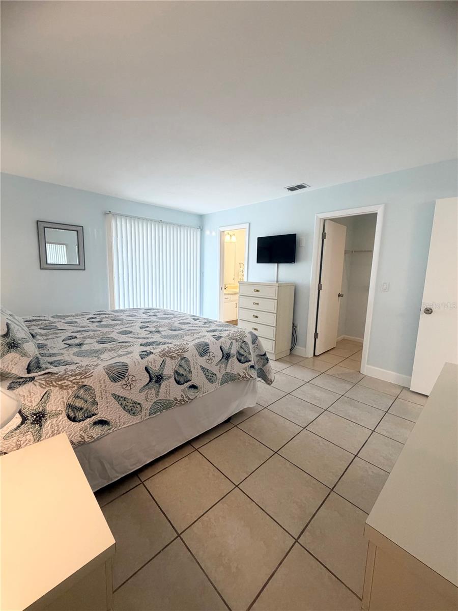 PALM MANOR PH 02 - Residential Lease