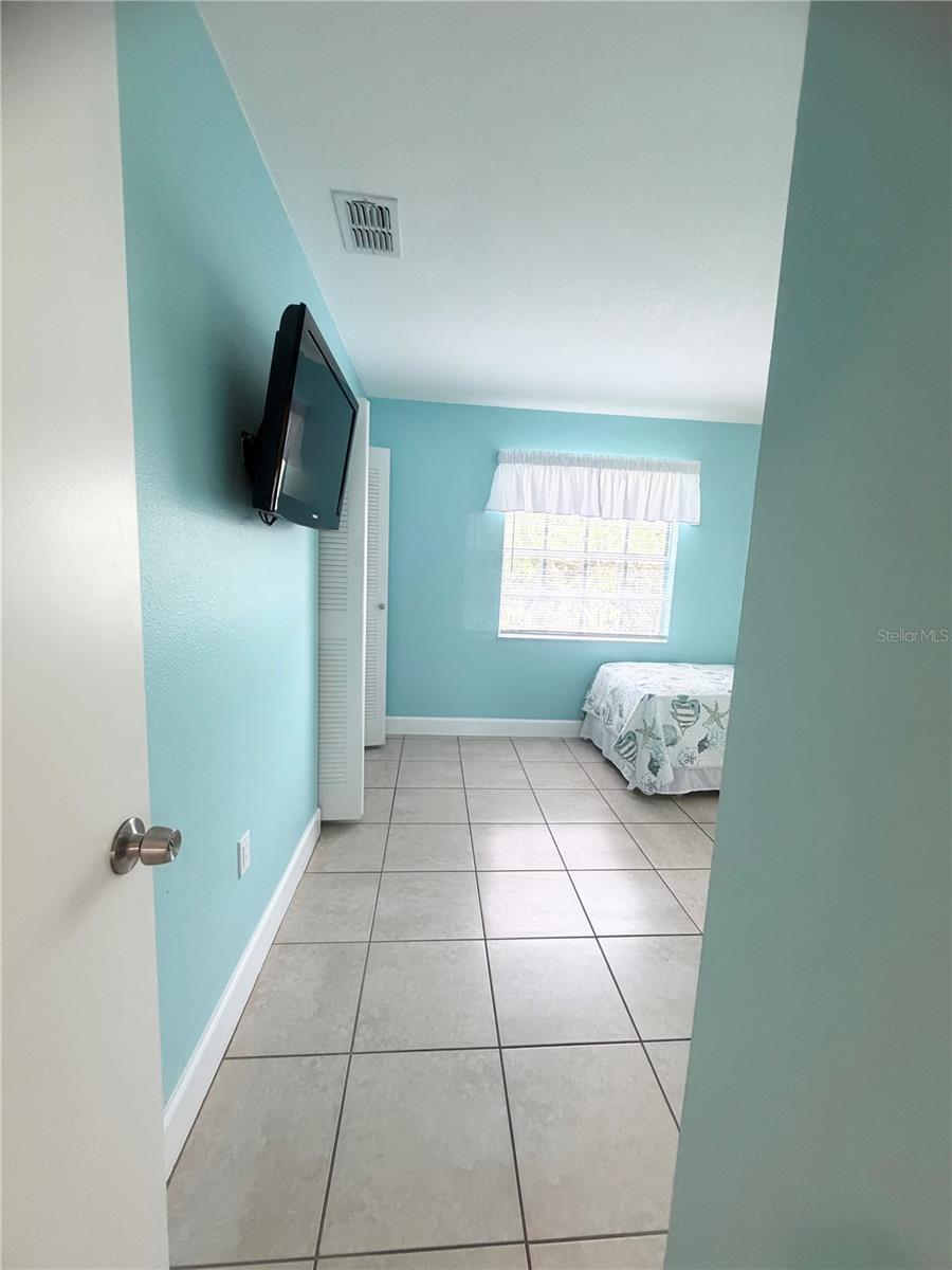 PALM MANOR PH 02 - Residential Lease