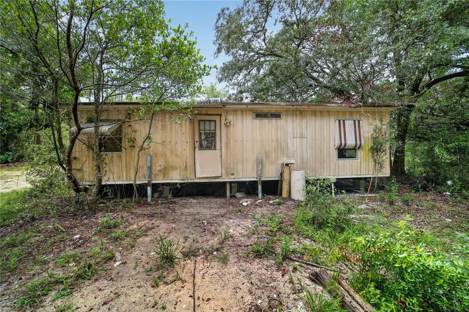 LAKE TROPICANA RANCHETTES UN 03 - Residential
