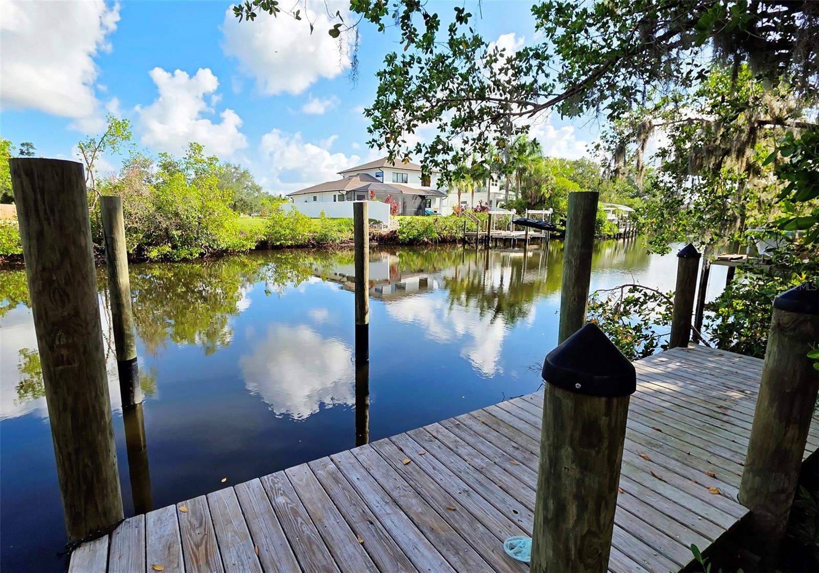 HIDDEN LAGOON - Residential