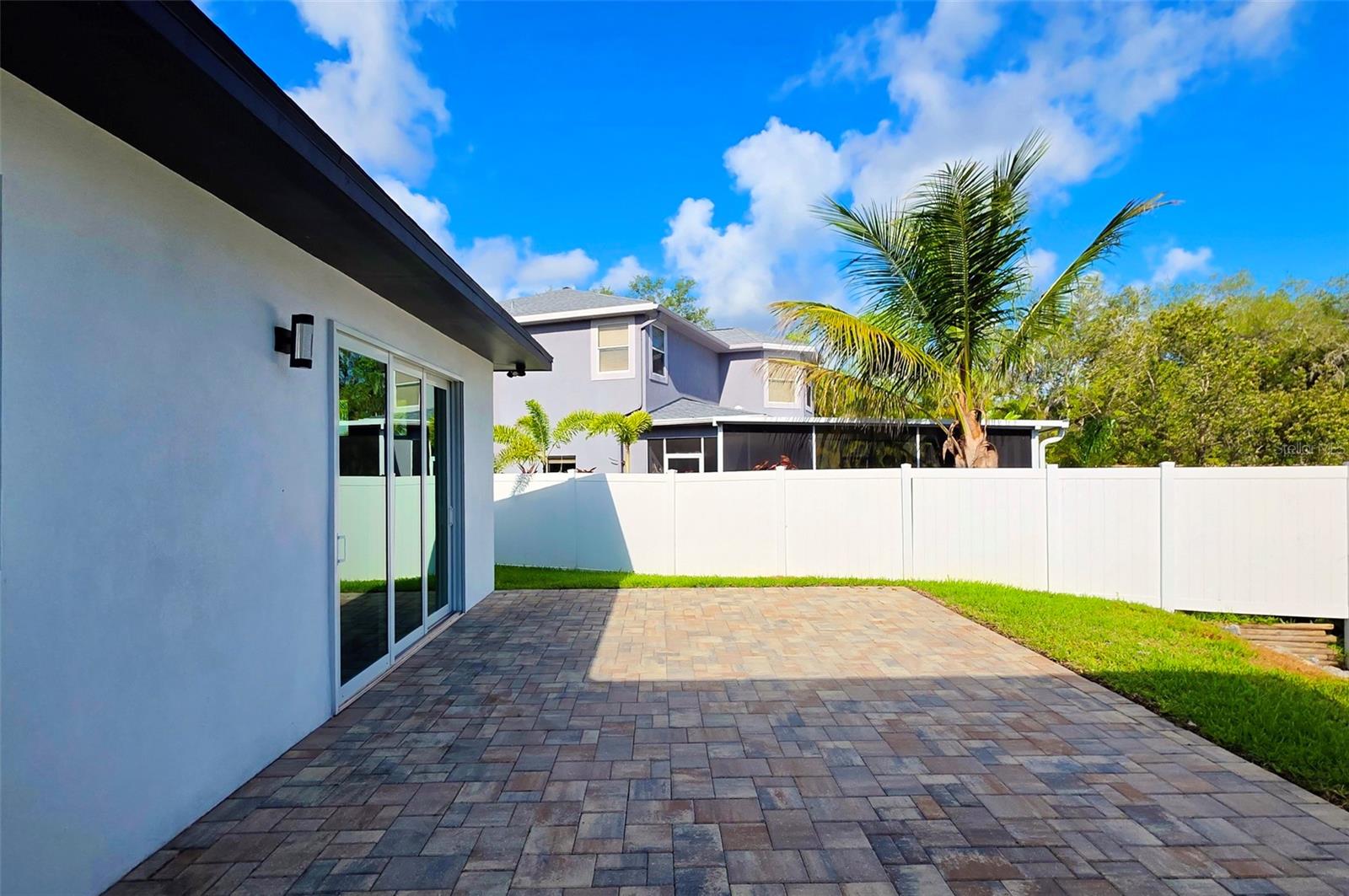 HIDDEN LAGOON - Residential