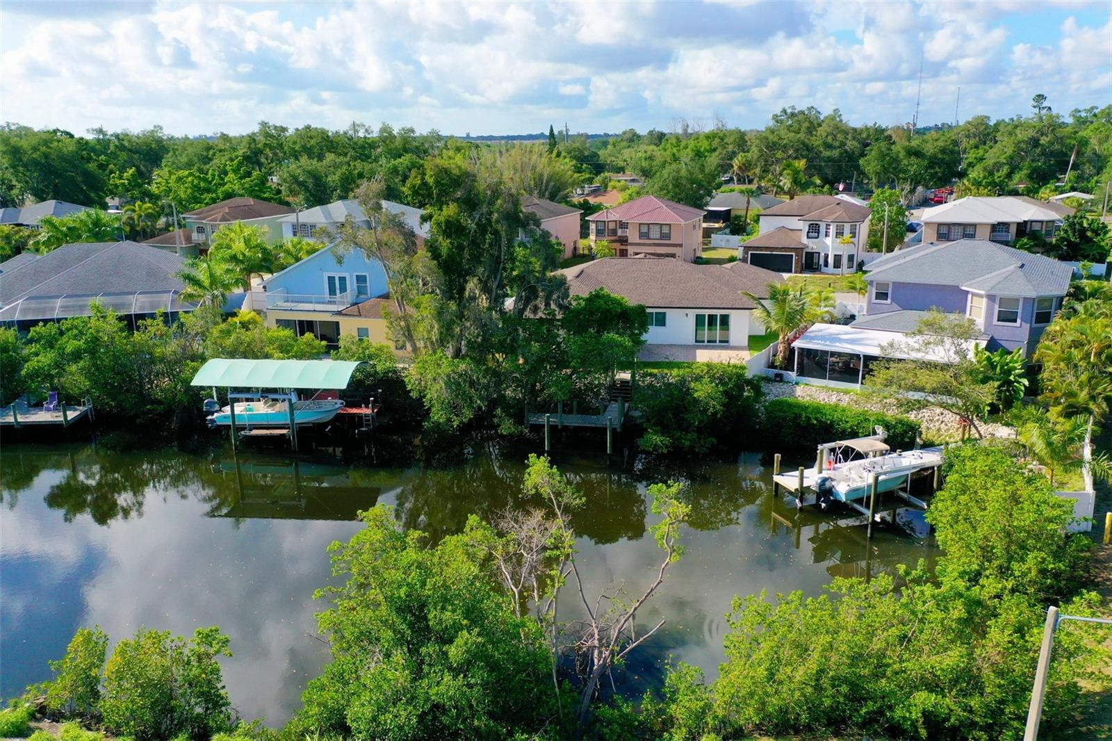 HIDDEN LAGOON - Residential