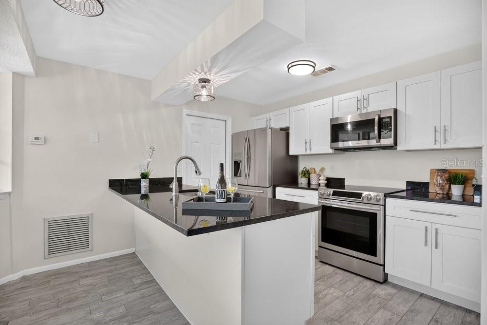 DELTONA LAKES UNIT 05 - Residential