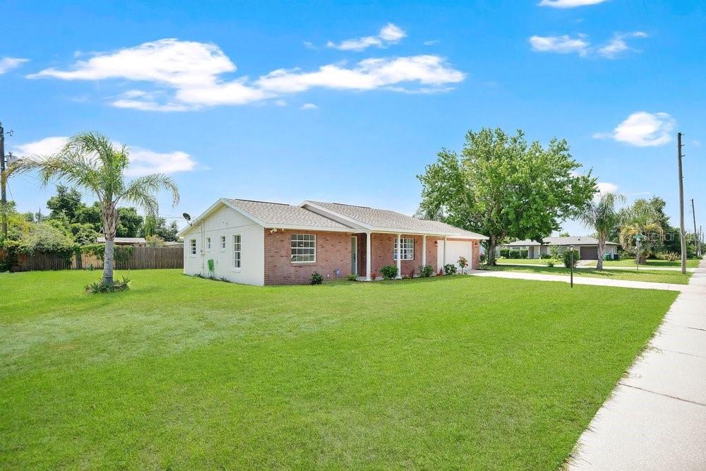 DELTONA LAKES UNIT 05 - Residential