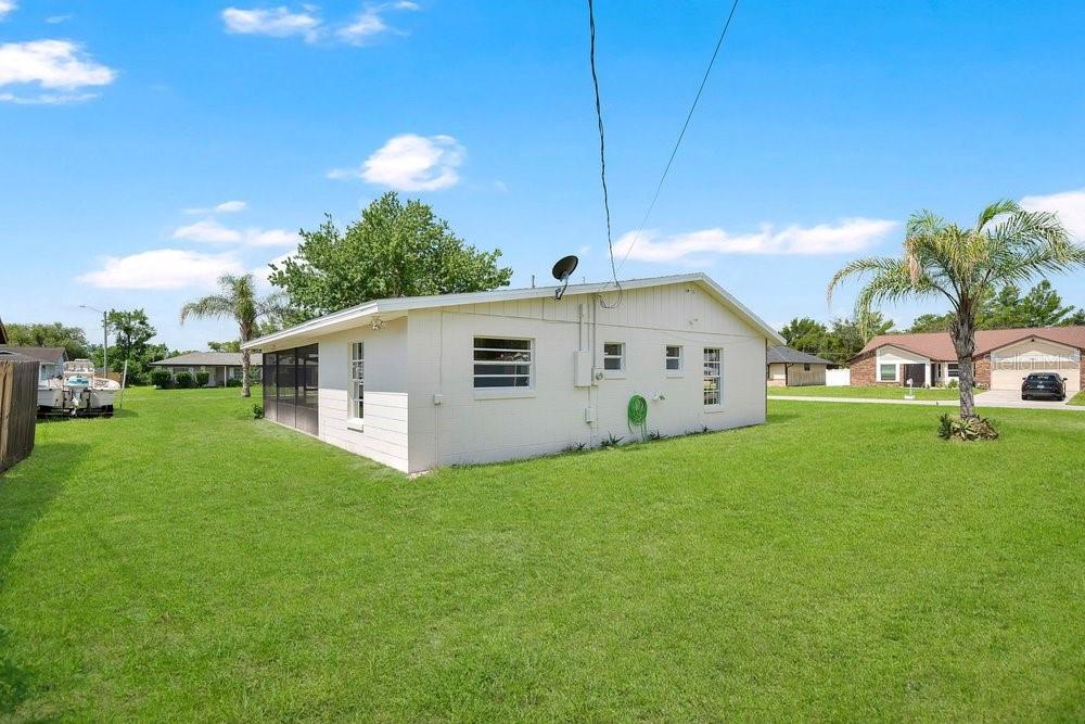 DELTONA LAKES UNIT 05 - Residential