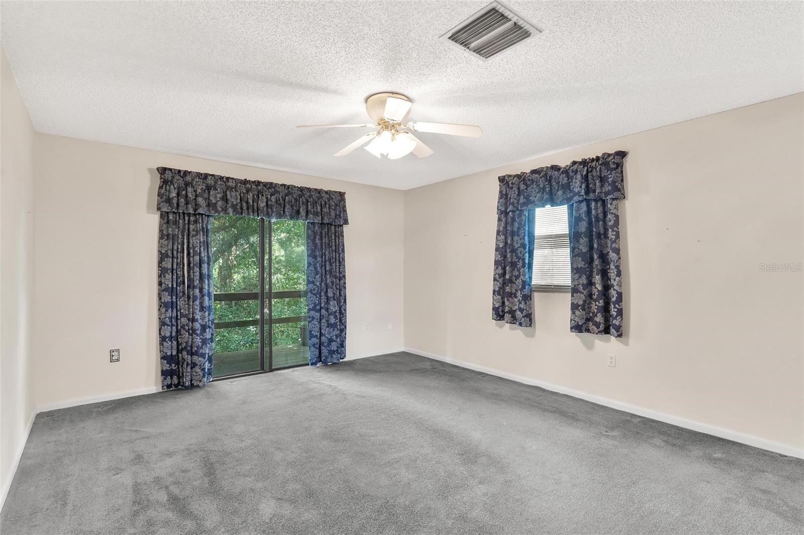 EUSTIS WEST CROOKED LAKE - Residential