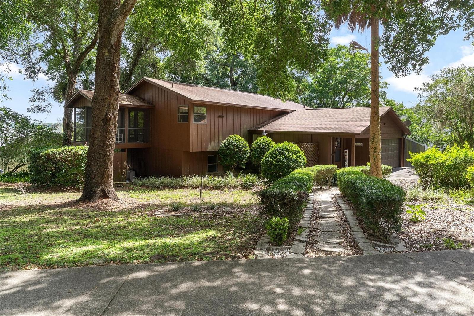 EUSTIS WEST CROOKED LAKE - Residential
