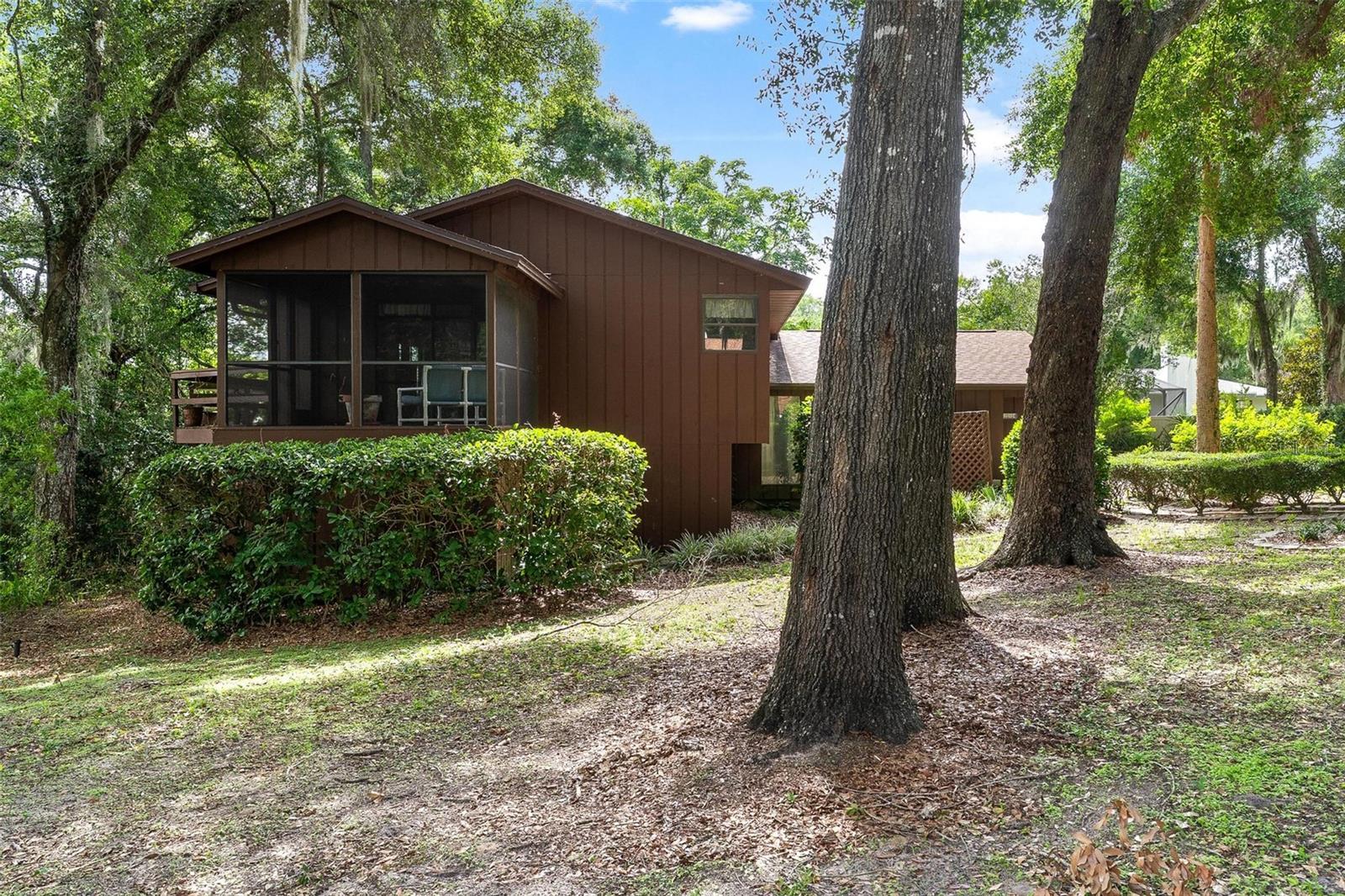 EUSTIS WEST CROOKED LAKE - Residential