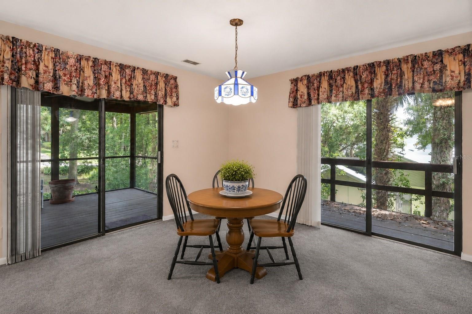 EUSTIS WEST CROOKED LAKE - Residential