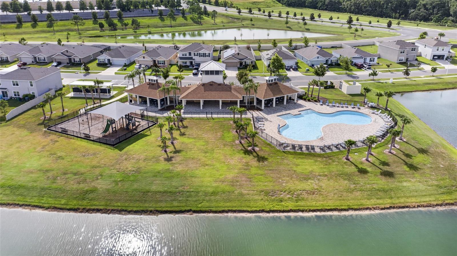 ABBOTT PARK - Residential
