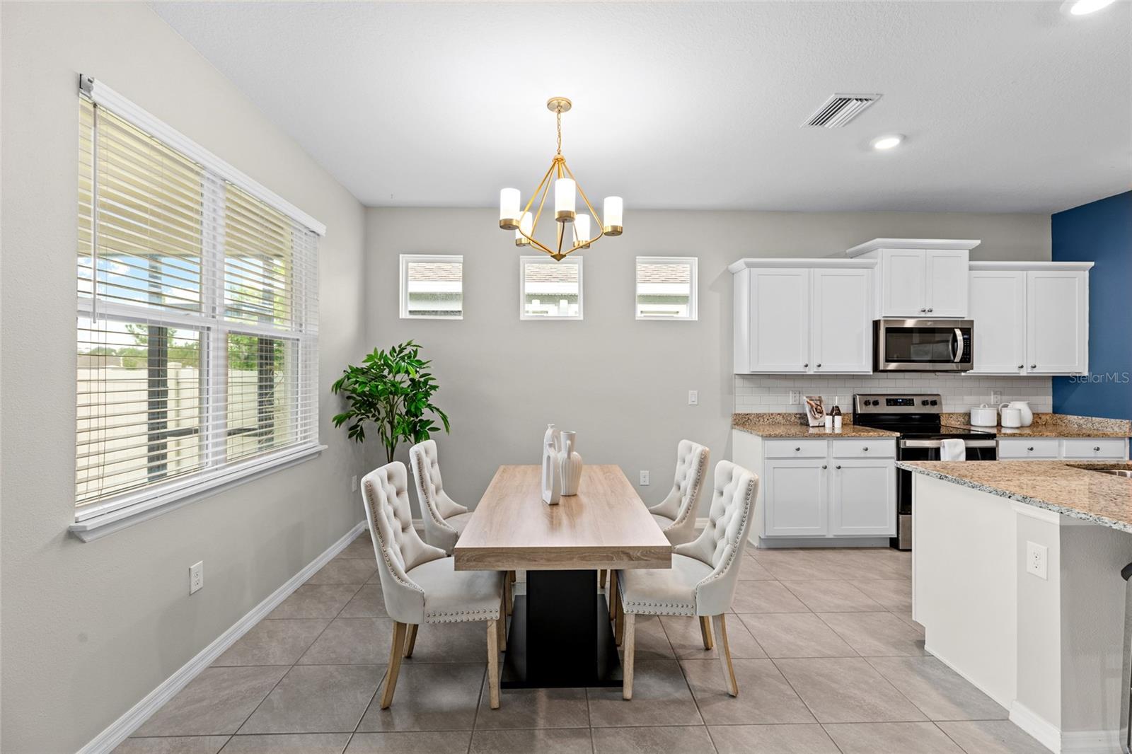 ABBOTT PARK - Residential