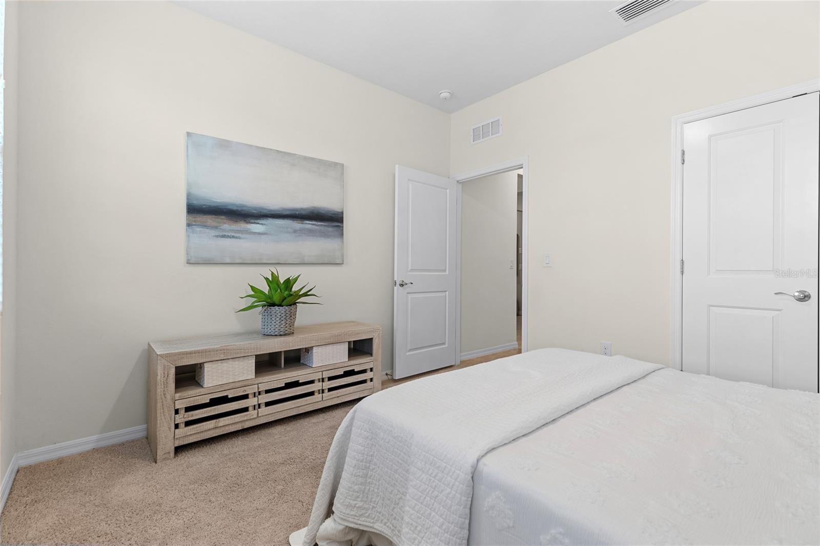 ABBOTT PARK - Residential