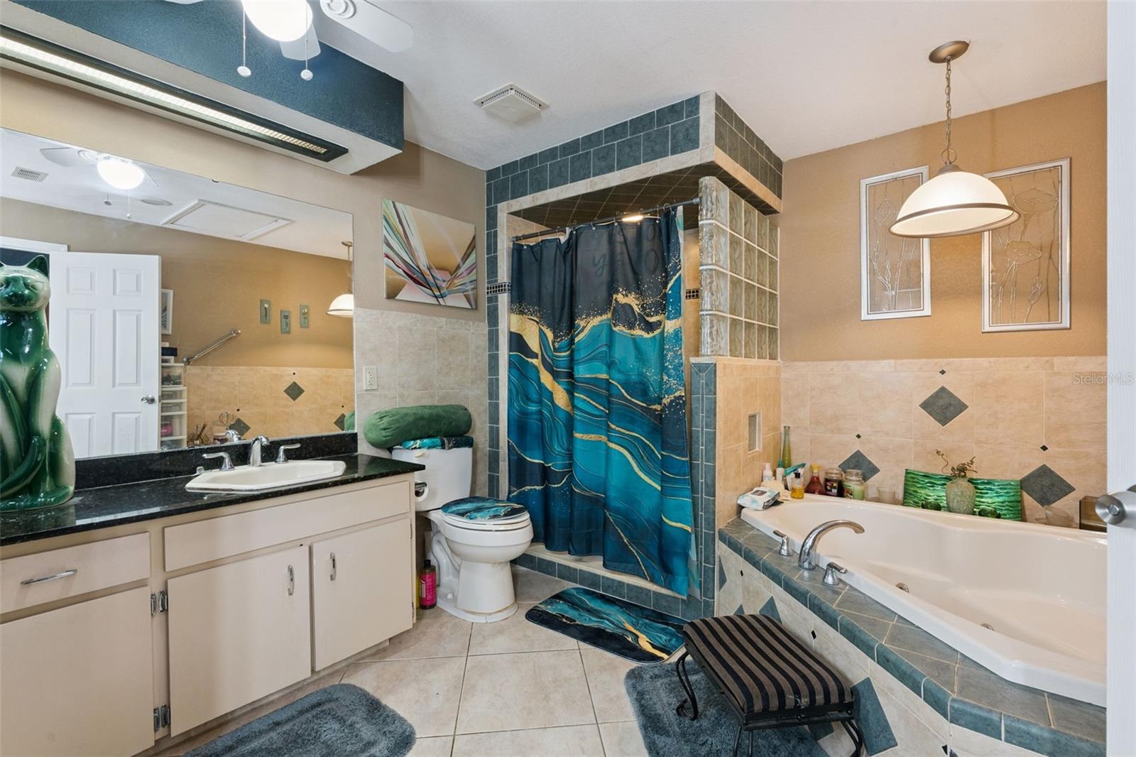 ROSEMONT SEC 11 - Residential