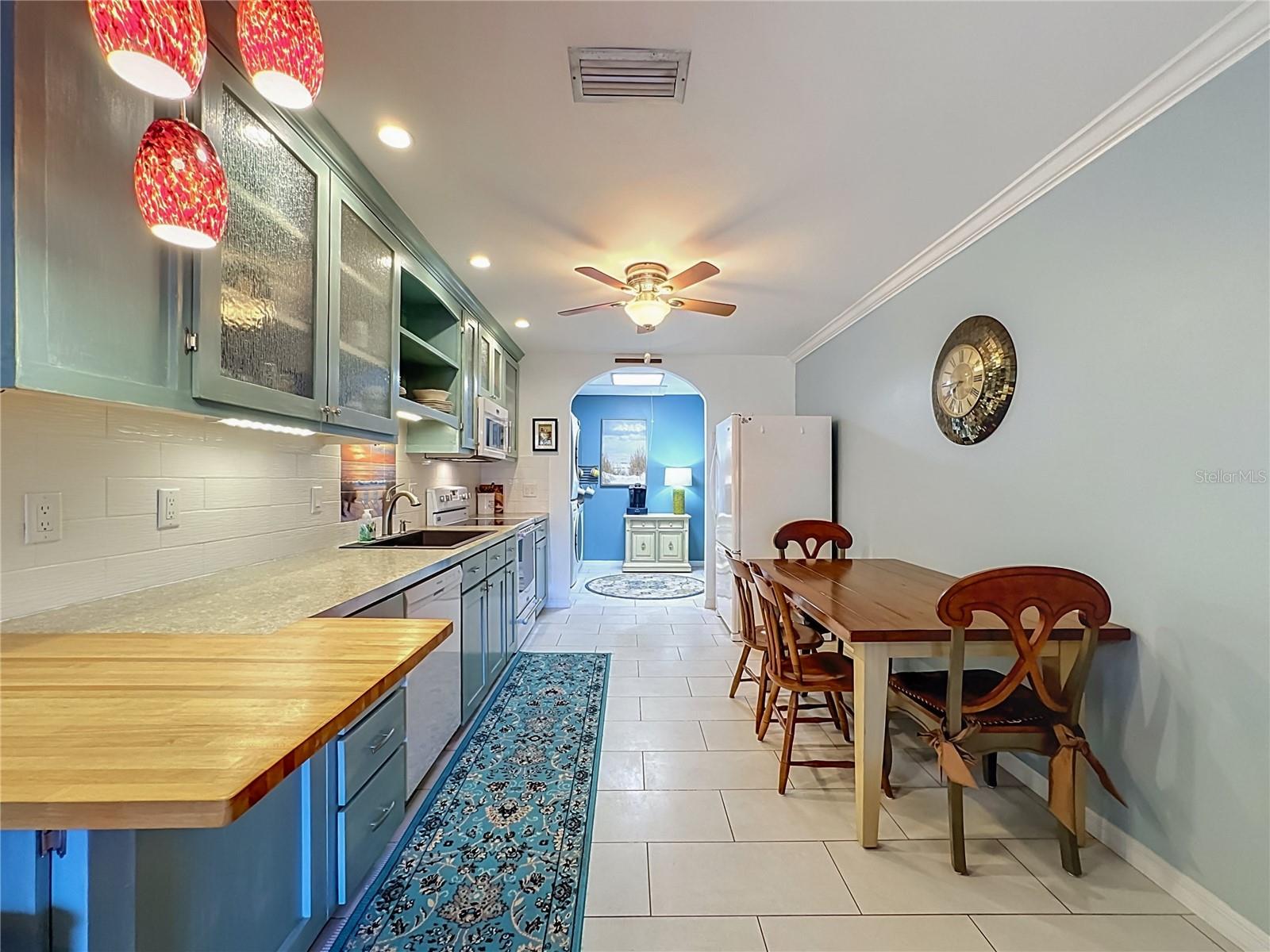 HERITAGE VILLAGE WEST - Residential