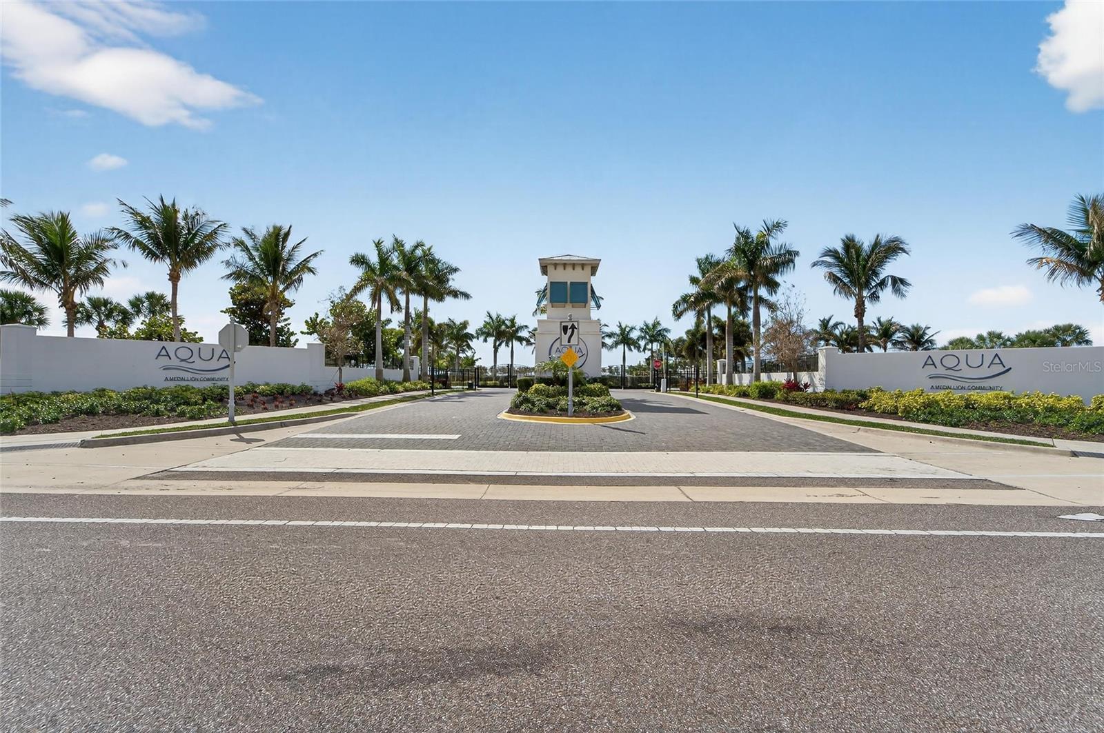 AQUA LAGOON - Residential