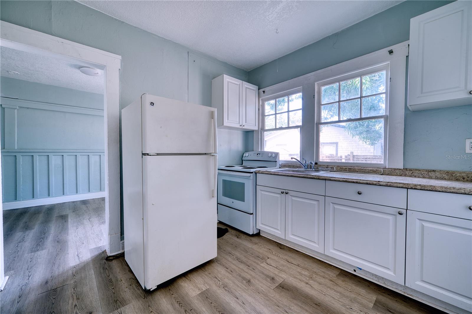 FAIRVIEW PARK - Residential Income