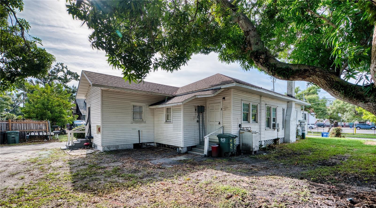 FAIRVIEW PARK - Residential Income