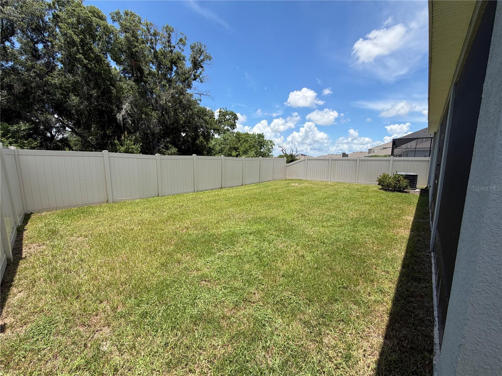NORTH PARK ISLE PH 1A - Residential Lease