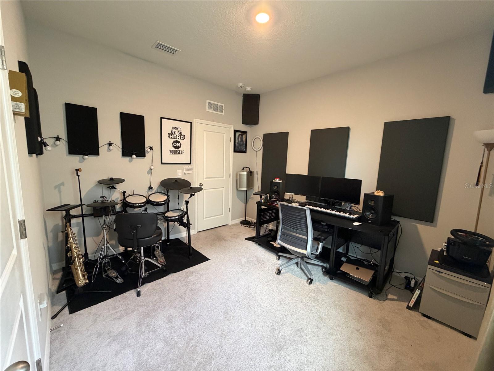 NORTH PARK ISLE PH 1A - Residential Lease