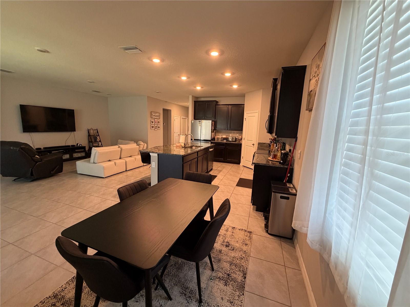 NORTH PARK ISLE PH 1A - Residential Lease