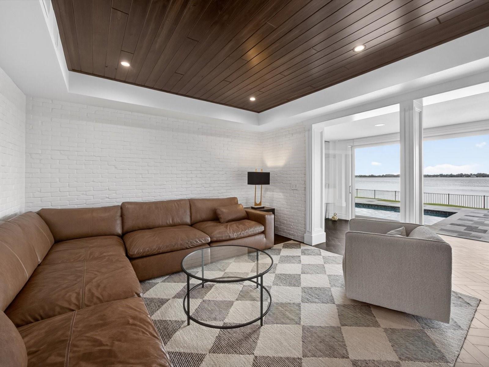 ISLEWORTH - Residential