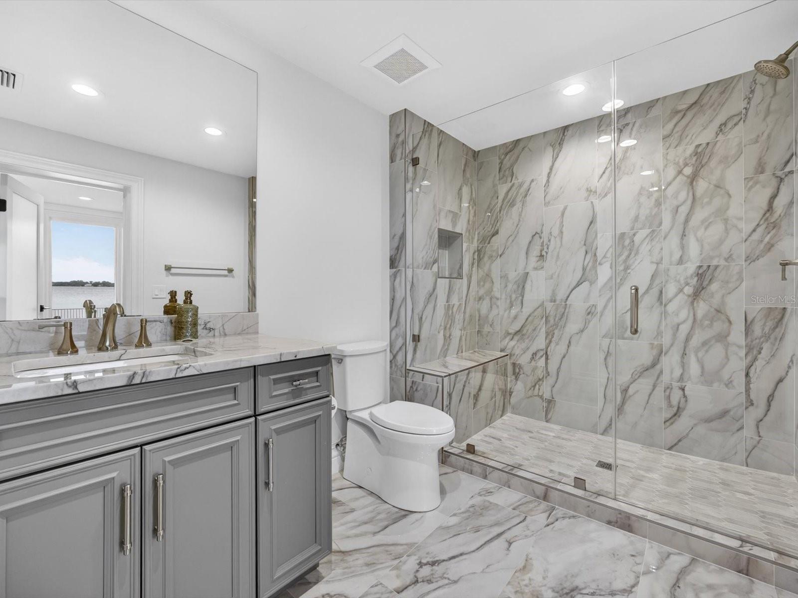 ISLEWORTH - Residential