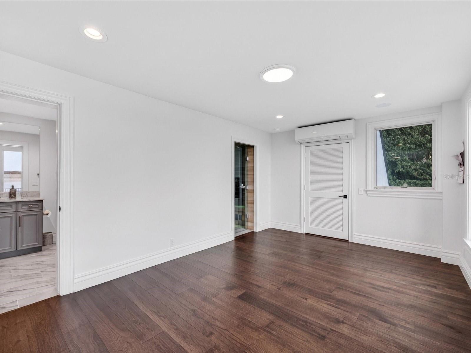 ISLEWORTH - Residential