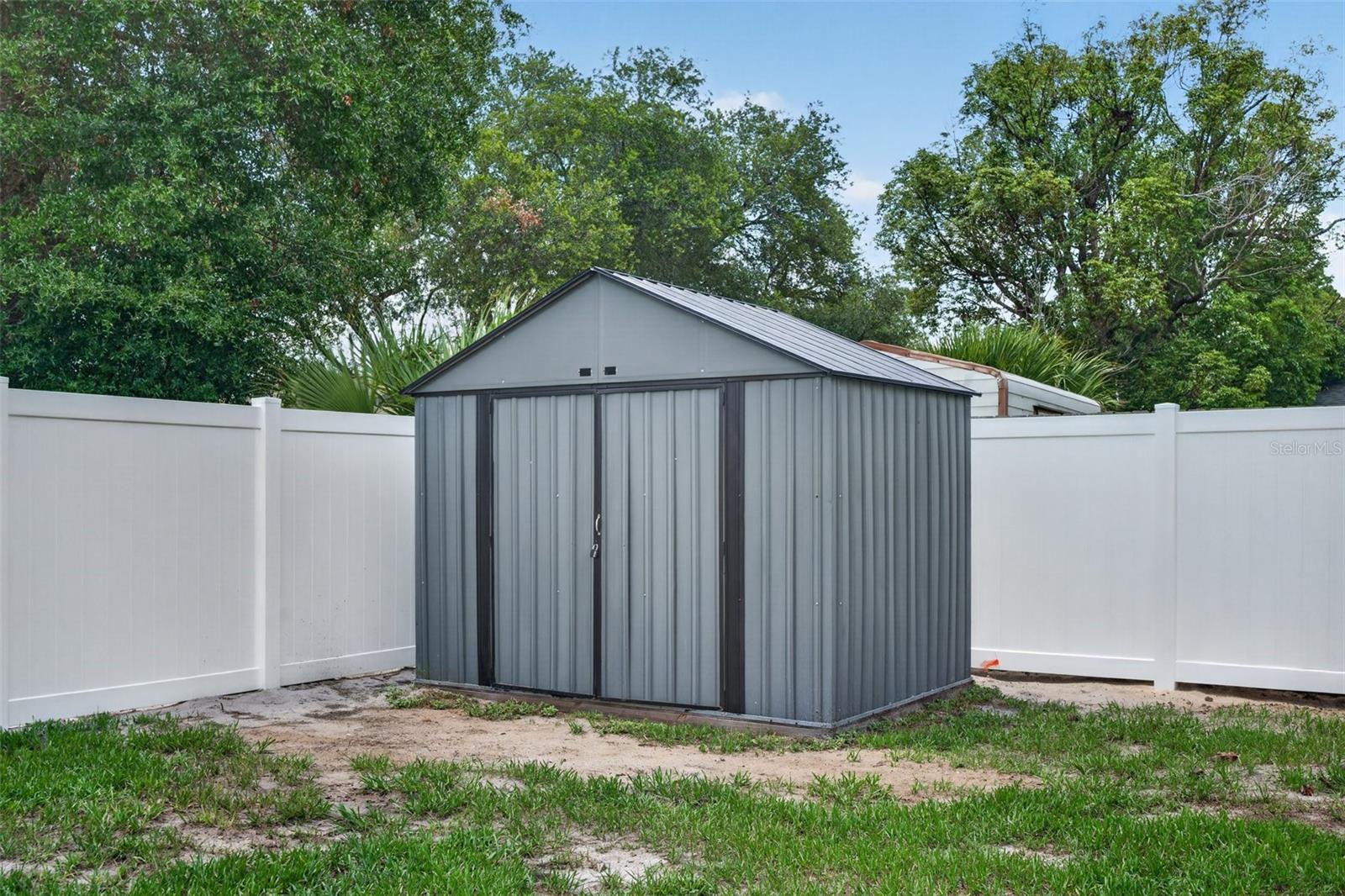ARBOR RIDGE WEST - Residential