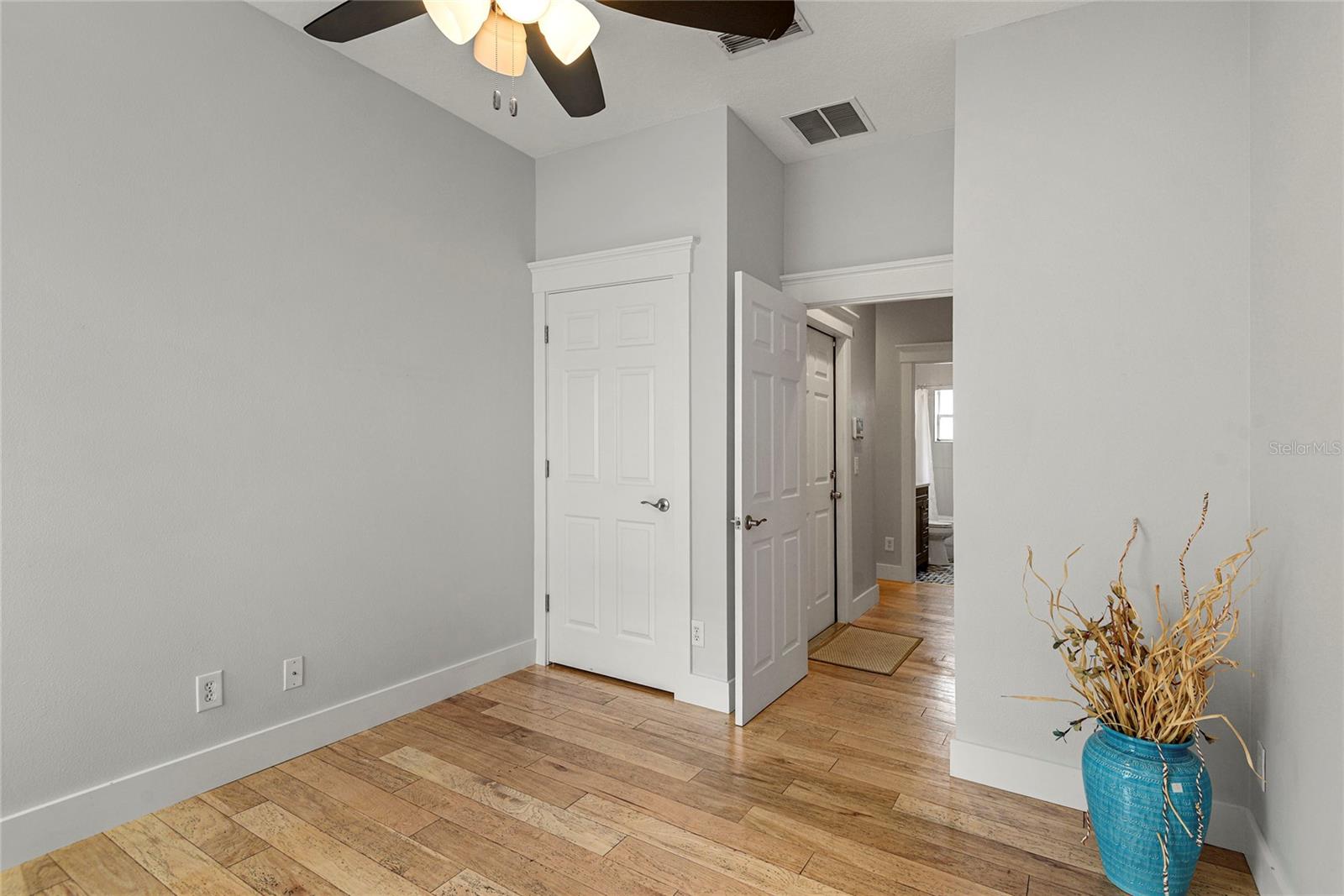 BALDWIN PARK UN 09A - Residential