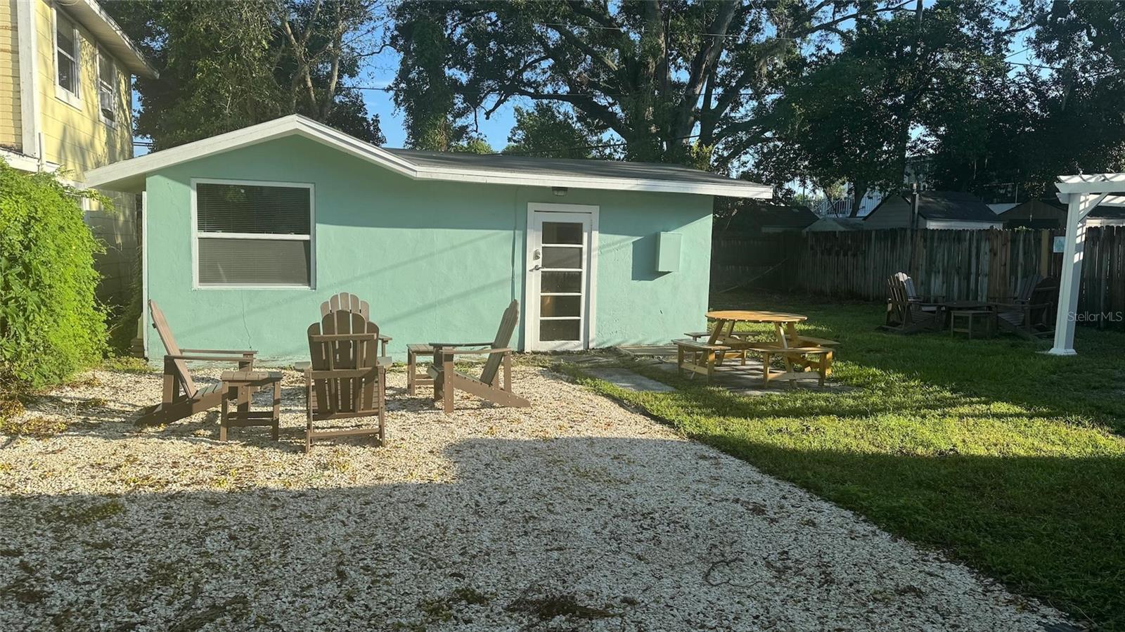 HIGHLAND GROVES - Residential Income