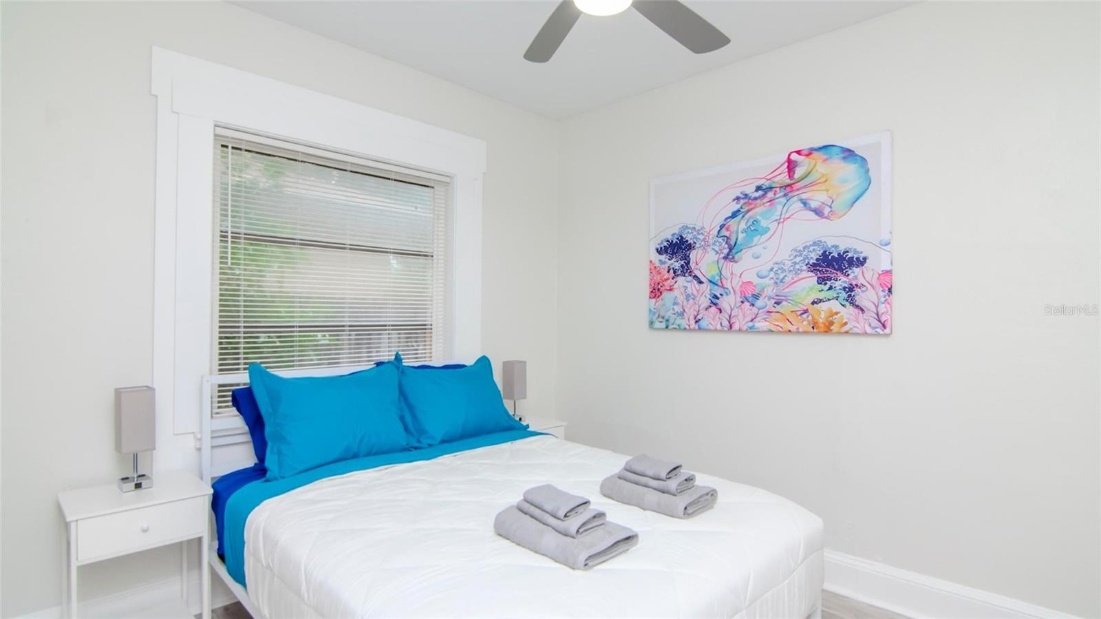 HIGHLAND GROVES - Residential Income