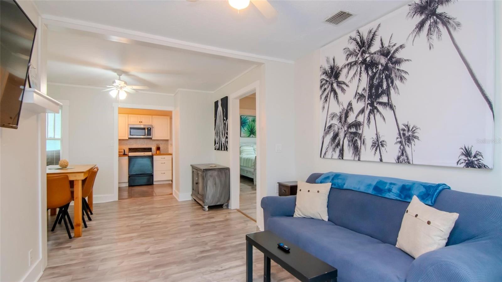 HIGHLAND GROVES - Residential Income