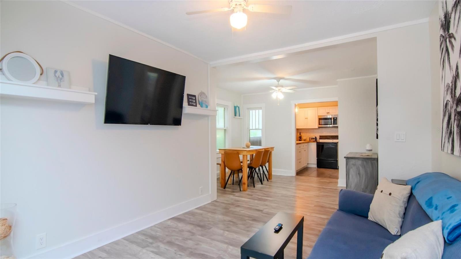 HIGHLAND GROVES - Residential Income