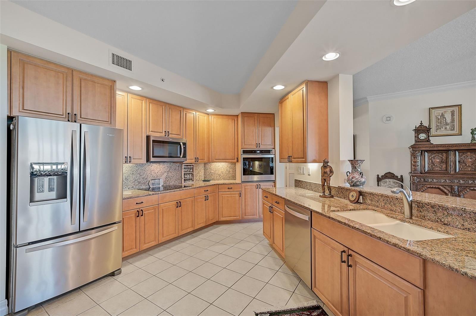 MERIDIAN AT THE OAKS PRESERVE - Residential