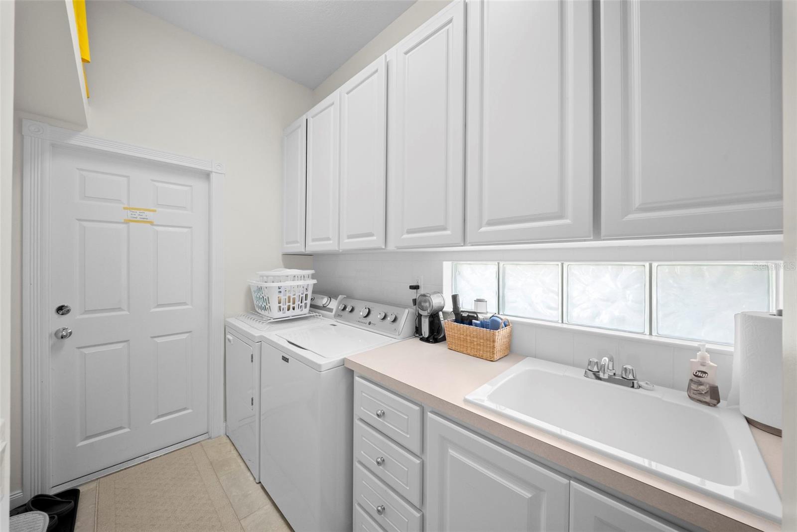 VILLAGEWALK - Residential