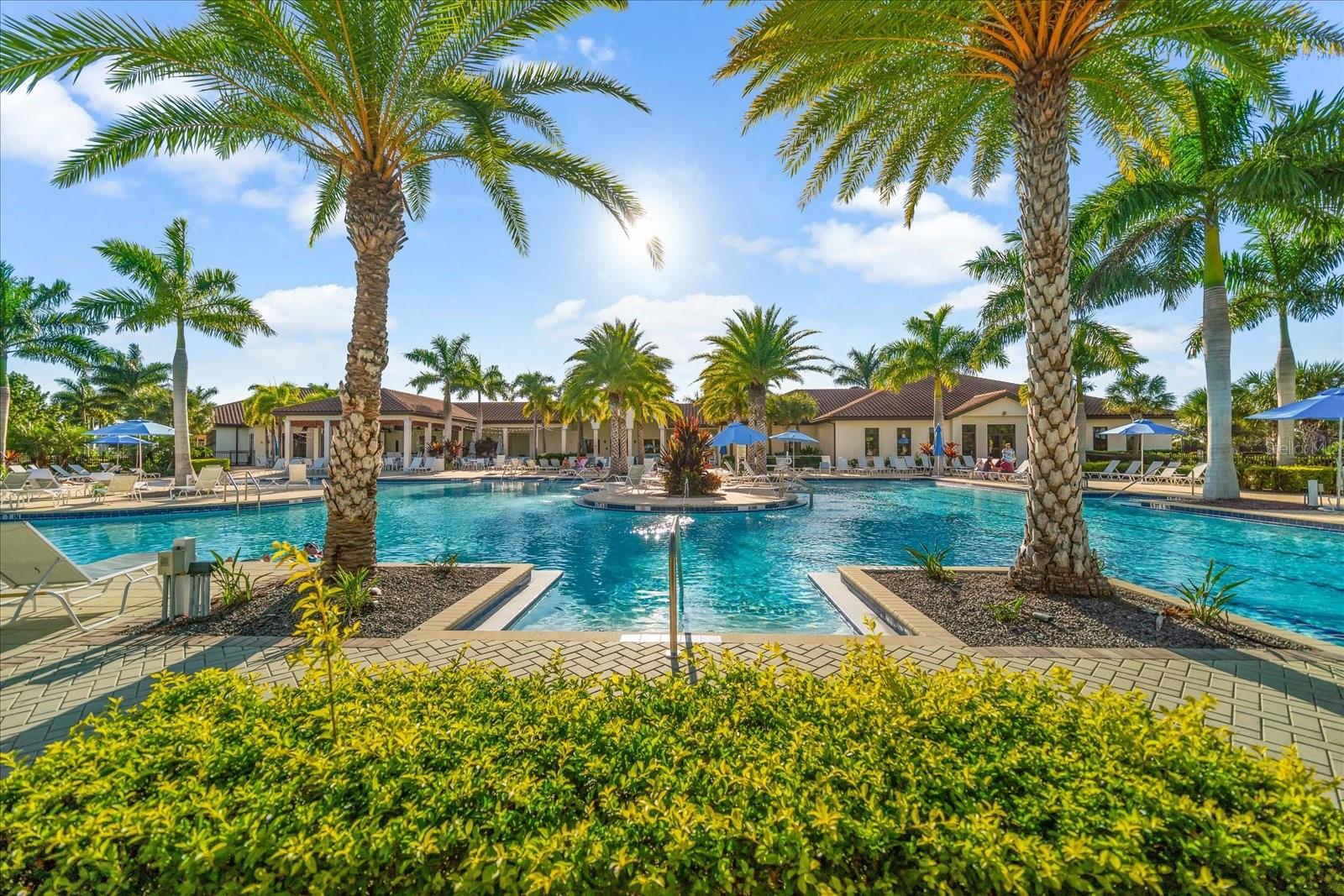 SARASOTA NATIONAL - Residential
