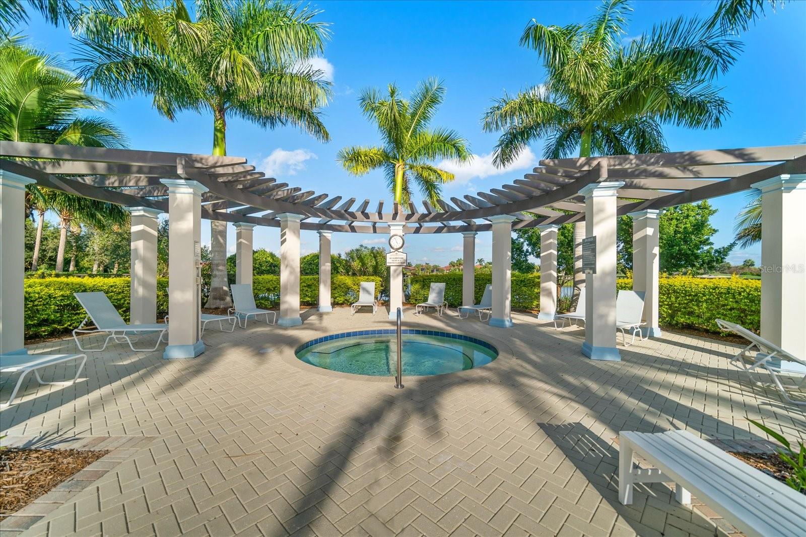 SARASOTA NATIONAL - Residential