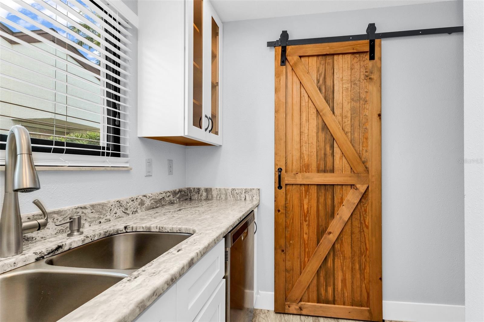 WHISPERING PINES CLUB - Residential