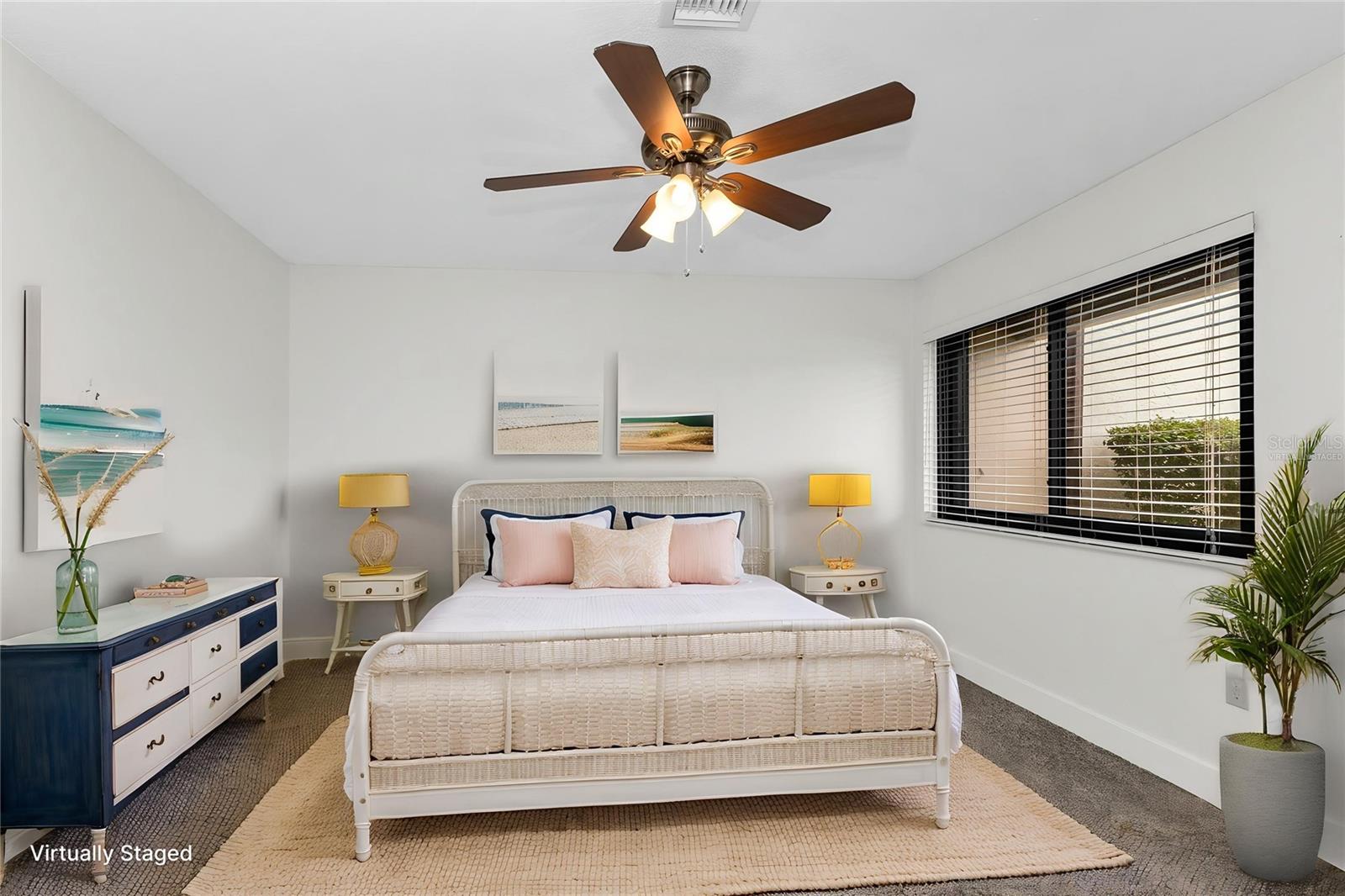 WHISPERING PINES CLUB - Residential