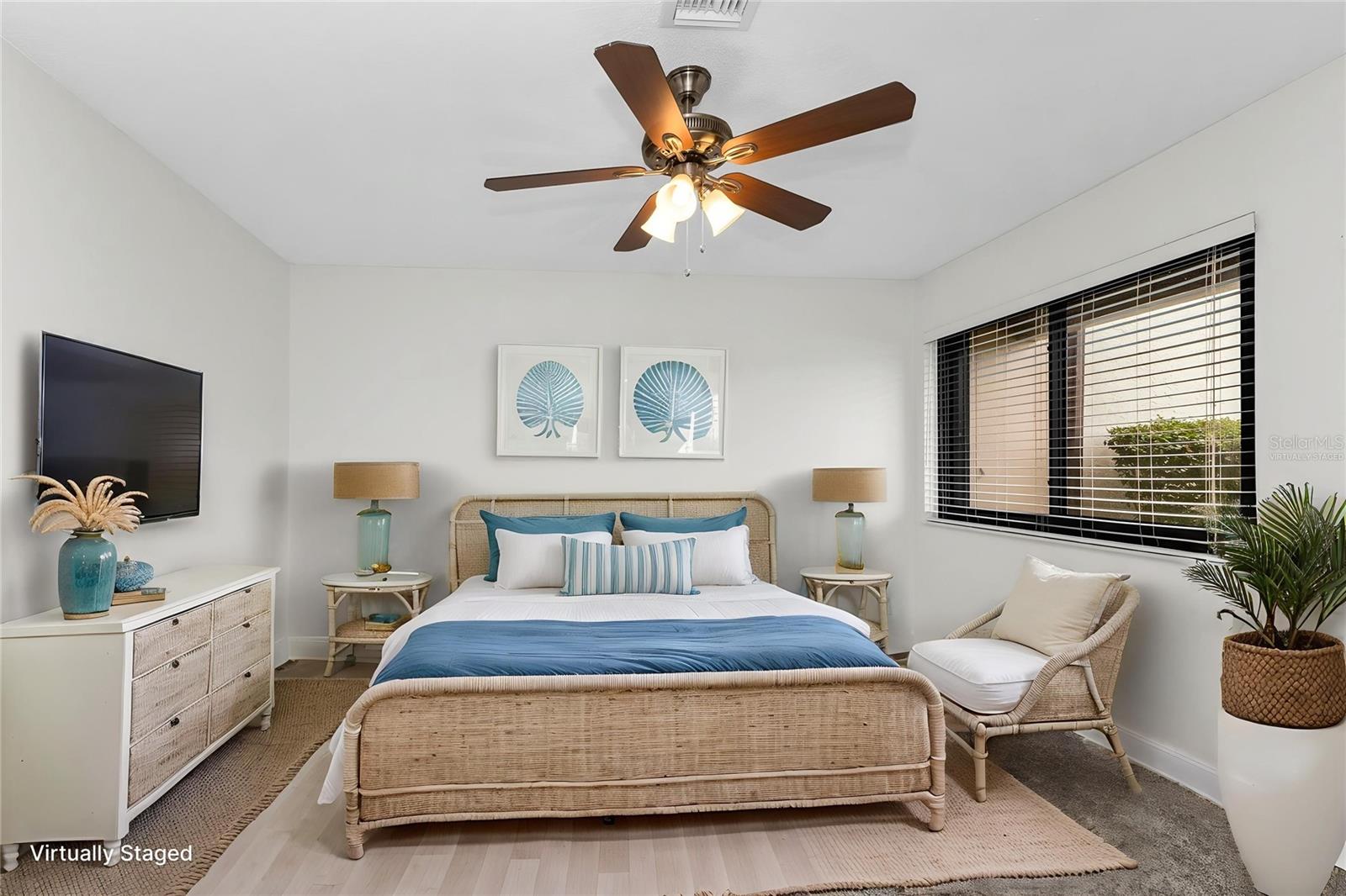 WHISPERING PINES CLUB - Residential