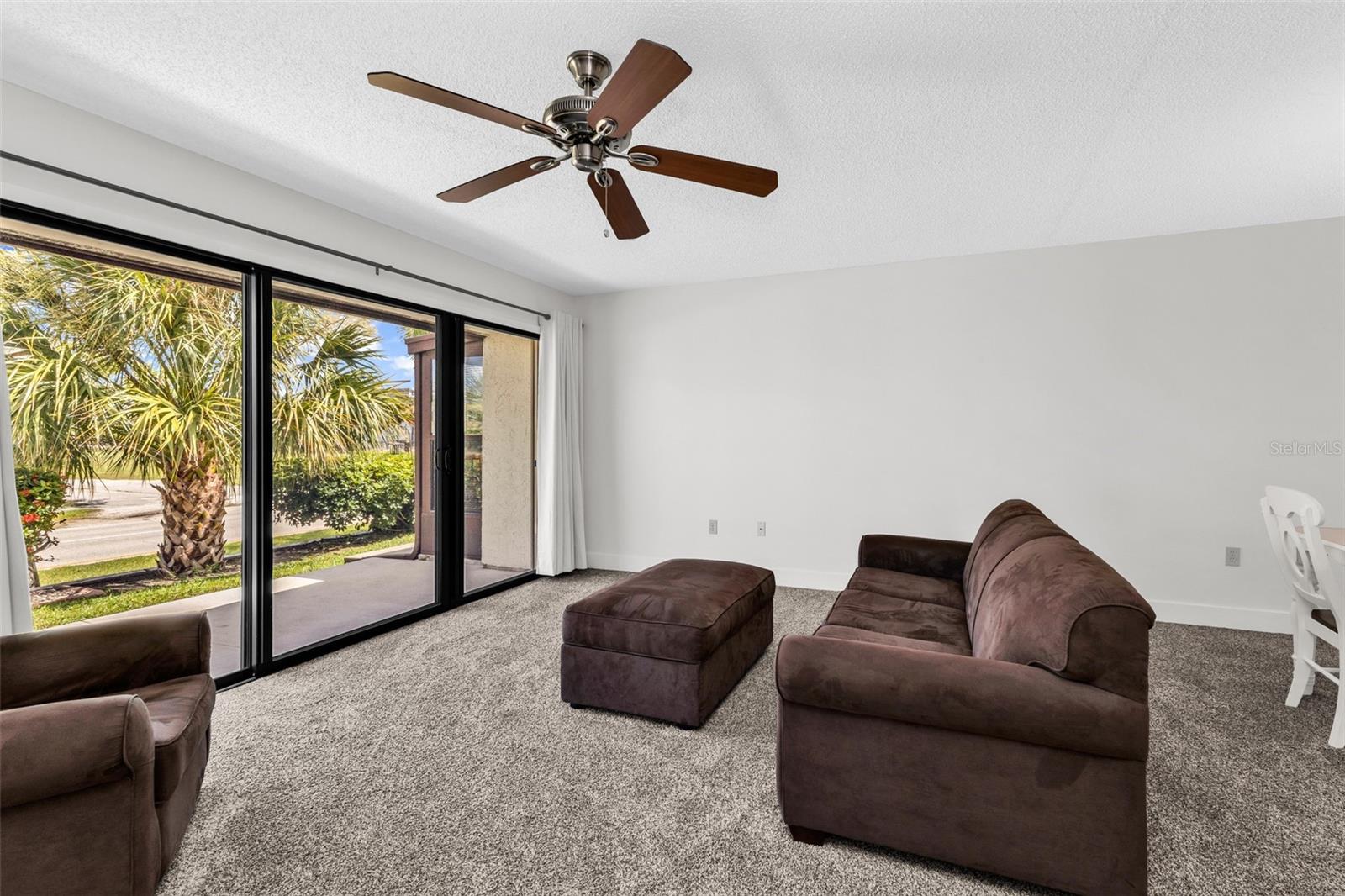 WHISPERING PINES CLUB - Residential
