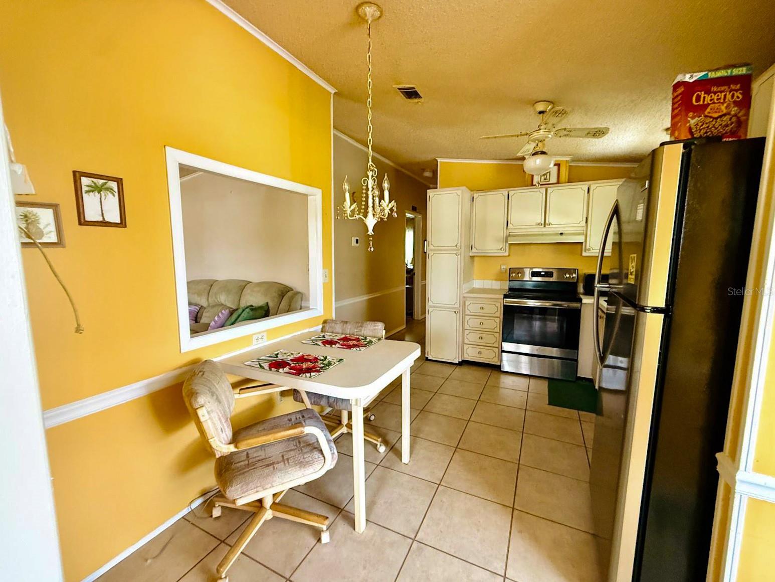 LADY LAKE ORANGE BLOSSOM GARDENS UNIT 08 - Residential
